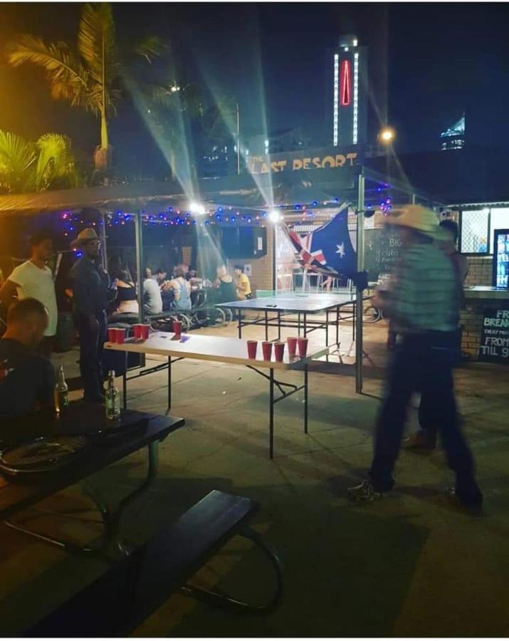 Maxmee Backpackers Resort Gold Coast Ngoại thất bức ảnh