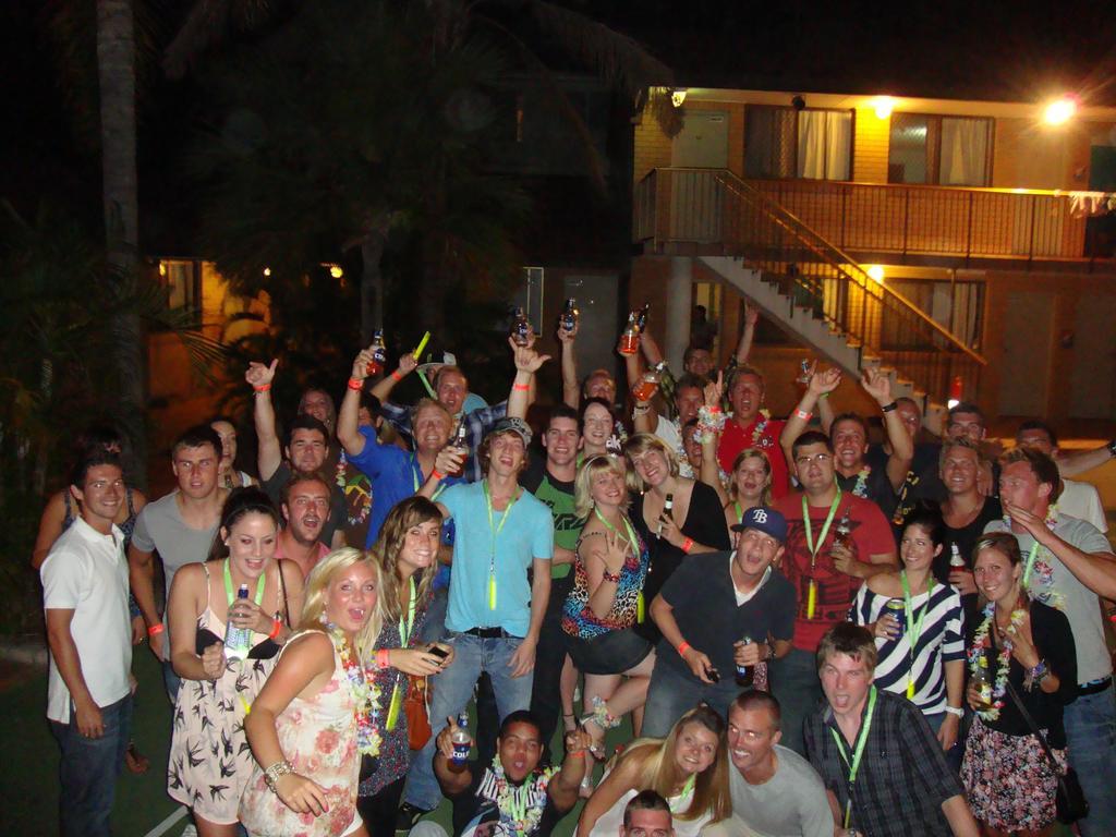 Maxmee Backpackers Resort Gold Coast Ngoại thất bức ảnh